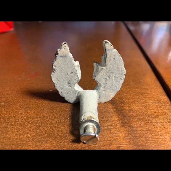 Rustic White Angel and Wings Iron Drawer Knob Pull Hardware. 4 Angels & 4 Wings - Picture 4 of 5